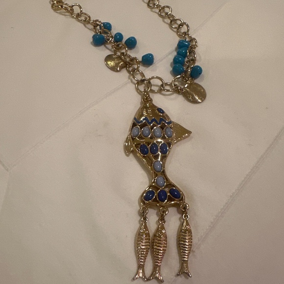 Authentic Lily Pulitzer fish and shell necklace - Picture 1 of 4